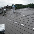 屋根を葺き替えて太陽光発電設置